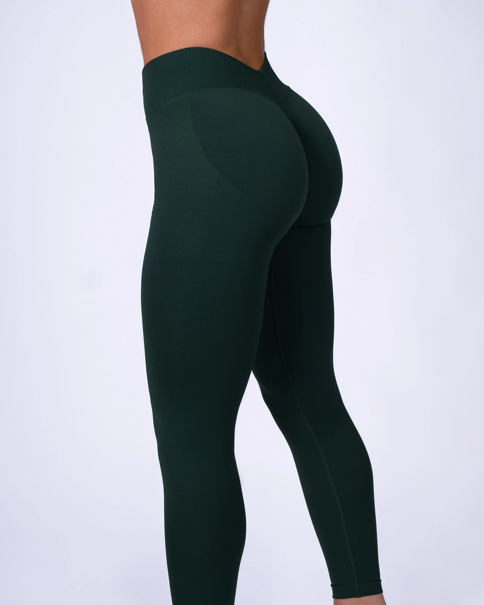 Captivate V Leggings - Image 3
