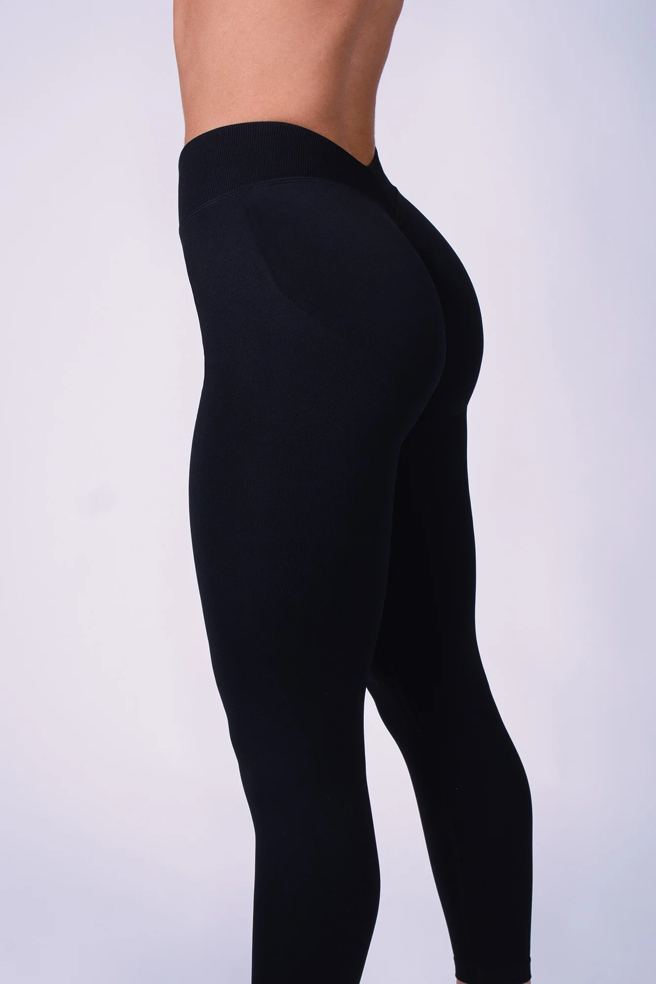 Captivate V Leggings - Image 3